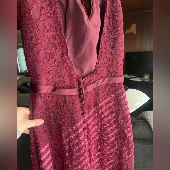 Mori Lee/Madeline Gardner bridesmaid dress in maroon/burgundy/Bordeaux size 6 - Picture 1 of 6